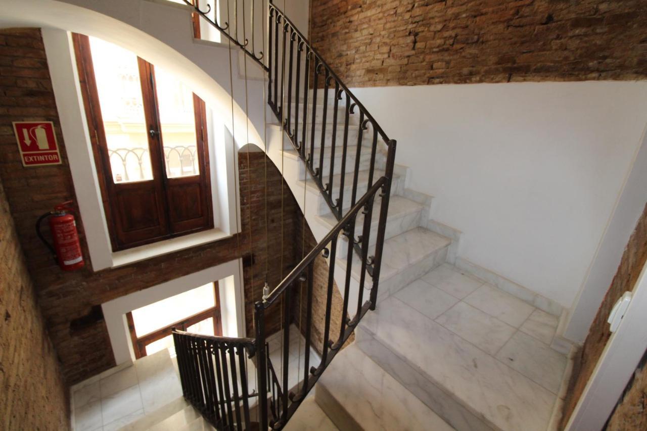 Piso En La Cuitat Vella Cerca De Jardines Real Appartamento Valenza Esterno foto